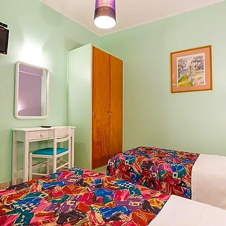 Ni-mar & Hotell 3*